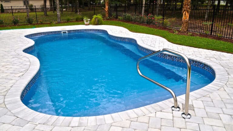 fiberglass pool install 04