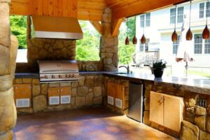 outdoor kitchen